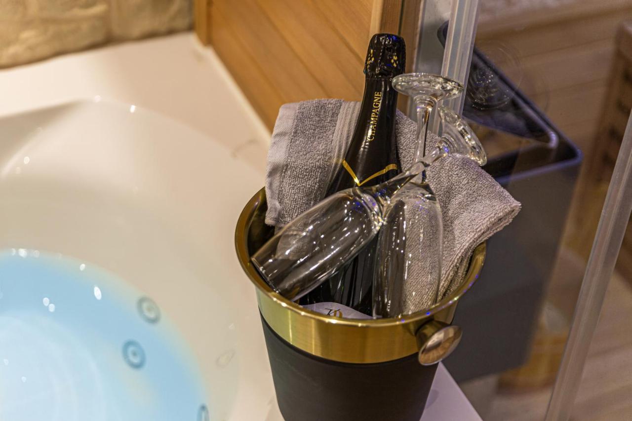 Le Petit Paris - Cocon & Spa & Sauna Chartres Ngoại thất bức ảnh
